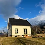 Skogly - Det Gode Livet På Landet *
