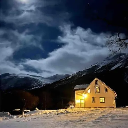 Skogly - Det Gode Livet Pa Landet * Stryn