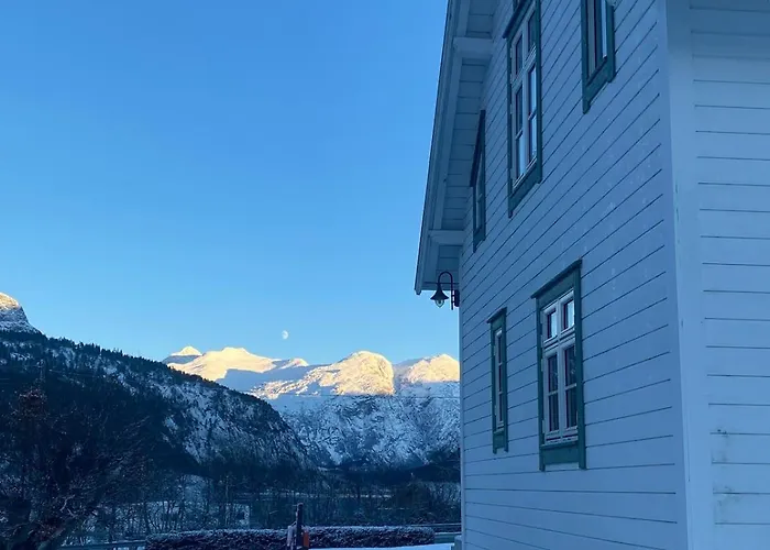 Skogly - Det Gode Livet Pa Landet * 史特林