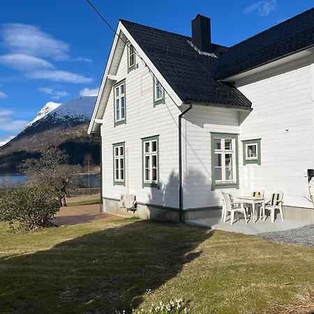 Skogly - Det Gode Livet Pa Landet